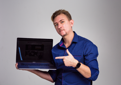 [Дмитрий Новоселов] SEO-киборг: Как с помощью нейросетей создавать тексты (2025)